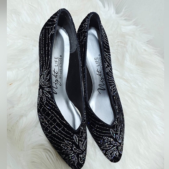 Night Life By Life Stride Black Heels With Crystal Embellishments Size 7A🌴 - Picture 5 of 11